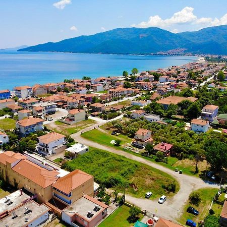 Atlantis Apartments Vrasná Dış mekan fotoğraf