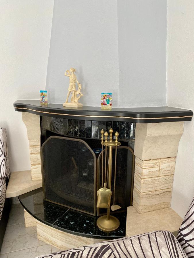 Atlantis Apartments Vrasná Dış mekan fotoğraf