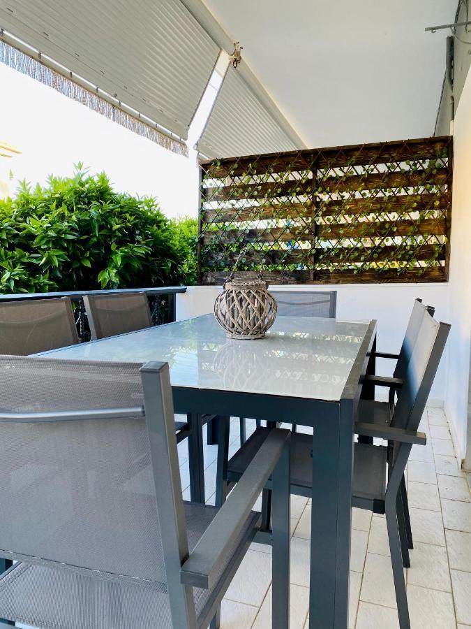 Atlantis Apartments Vrasná Dış mekan fotoğraf
